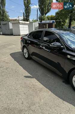 Седан Kia Optima 2015 в Броварах