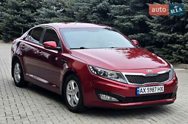 Седан Kia Optima 2013 в Харькове