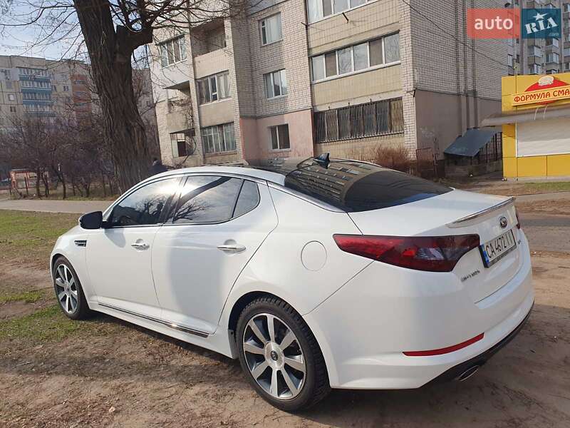 Седан Kia Optima 2013 в Черкасах