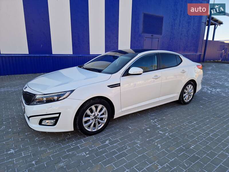 Седан Kia Optima 2015 в Калуше