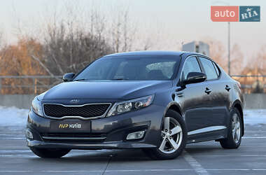 Седан Kia Optima 2014 в Киеве