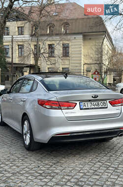Седан Kia Optima 2016 в 