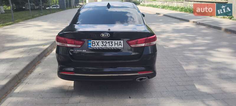 Седан Kia Optima 2016 в Хмельницком