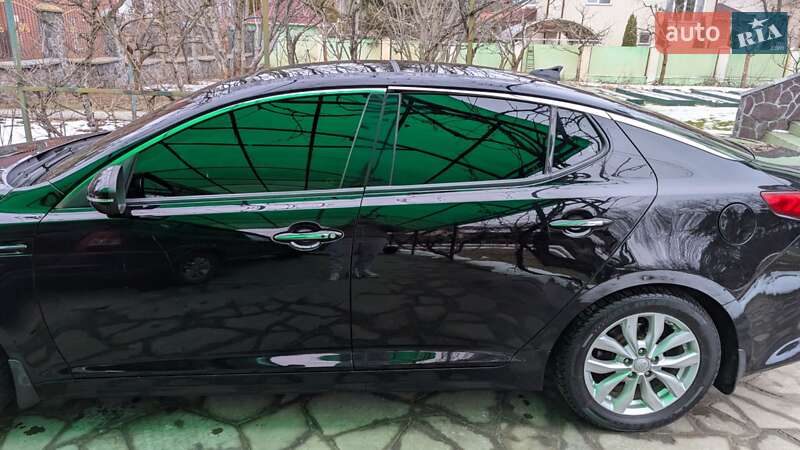 Седан Kia Optima 2014 в Киеве
