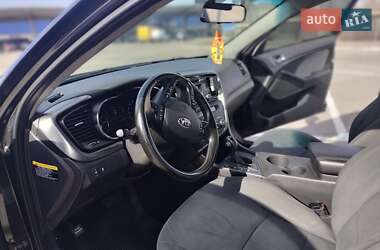 Седан Kia Optima 2013 в 