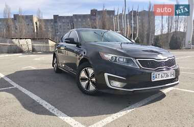 Седан Kia Optima 2013 в Ивано-Франковске