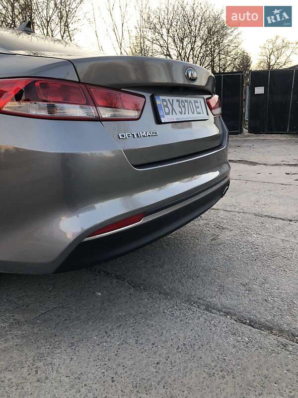 Седан Kia Optima 2017 в Хмельницком