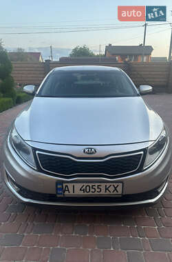 Седан Kia Optima 2013 в Киеве