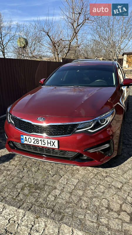 Седан Kia Optima 2019 в Киеве
