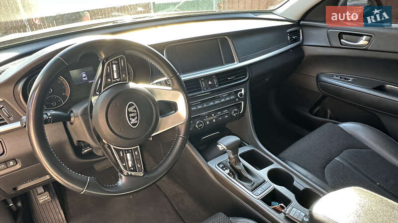 Седан Kia Optima 2019 в Киеве