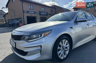 Седан Kia Optima 2016 в Киеве