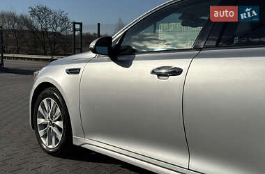 Седан Kia Optima 2016 в 