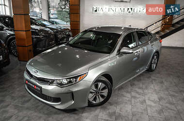 Седан Kia Optima 2017 в 
