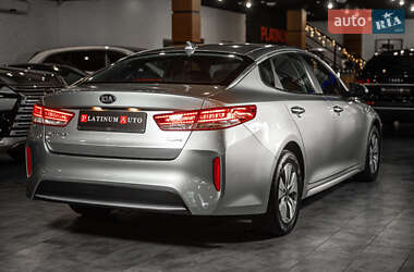 Седан Kia Optima 2017 в 