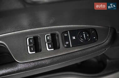 Седан Kia Optima 2017 в 