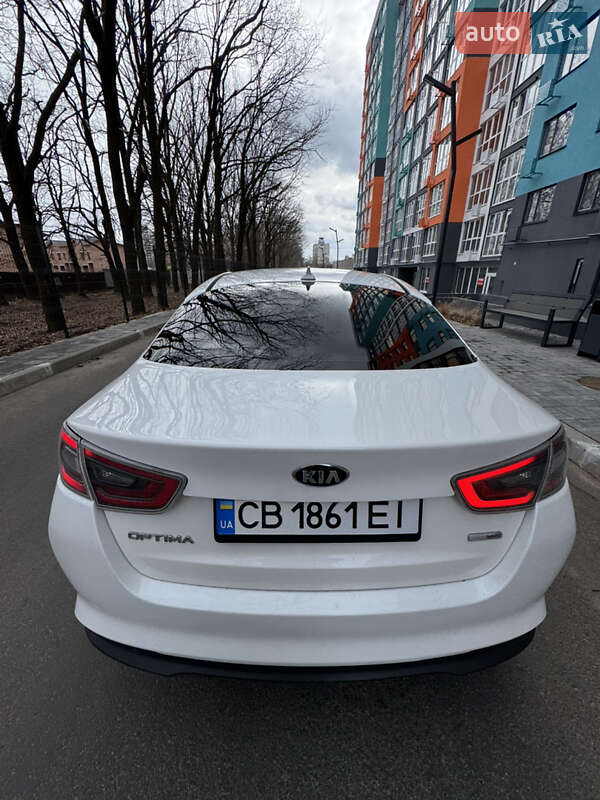 Седан Kia Optima 2014 в Чернигове