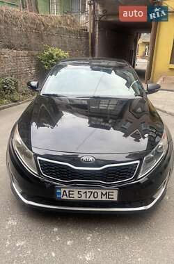 Седан Kia Optima 2013 в Днепре