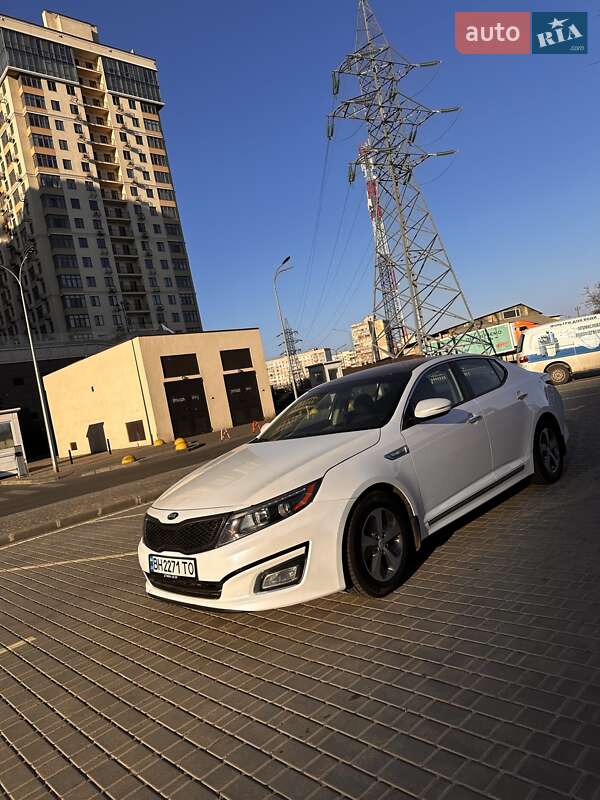Седан Kia Optima 2014 в 