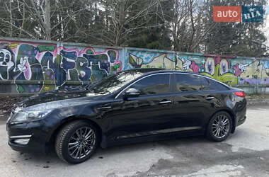 Седан Kia Optima 2011 в 