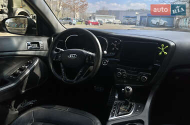Седан Kia Optima 2011 в 