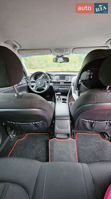 Седан Kia Optima 2016 в Тернополе