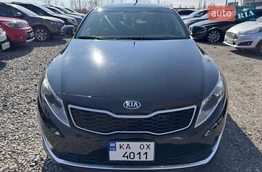 Седан Kia Optima 2013 в 