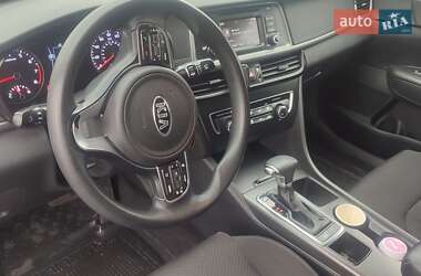 Седан Kia Optima 2016 в 