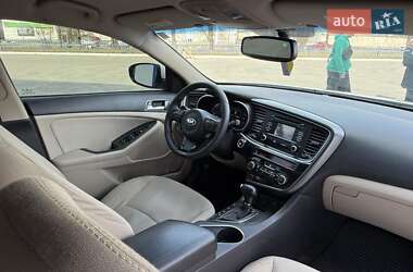 Седан Kia Optima 2015 в 