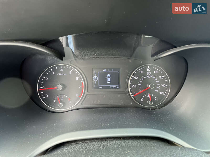 Седан Kia Optima 2016 в Киеве