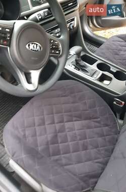 Седан Kia Optima 2016 в 