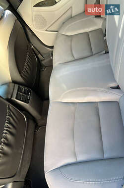 Седан Kia Optima 2012 в 