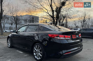 Седан Kia Optima 2017 в 