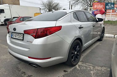 Седан Kia Optima 2013 в 
