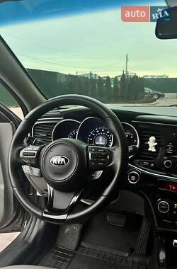 Седан Kia Optima 2014 в 