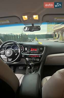 Седан Kia Optima 2014 в 