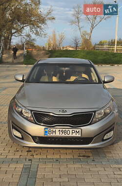 Седан Kia Optima 2014 в 
