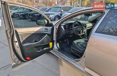 Седан Kia Optima 2011 в 