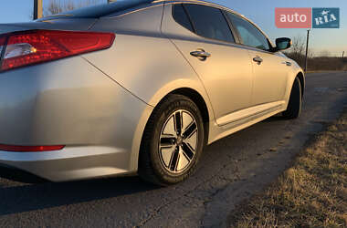 Седан Kia Optima 2013 в 