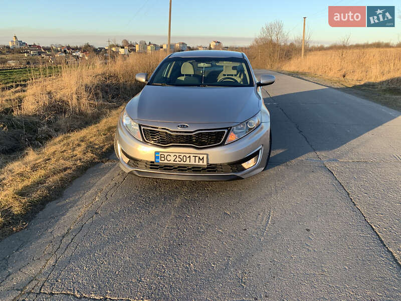 Седан Kia Optima 2013 в 