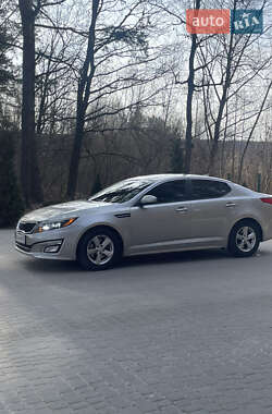 Седан Kia Optima 2015 в 
