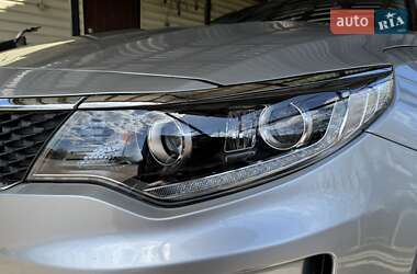 Седан Kia Optima 2016 в 
