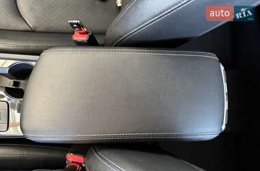 Седан Kia Optima 2016 в 