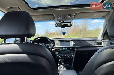 Седан Kia Optima 2016 в 
