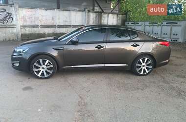 Седан Kia Optima 2012 в 