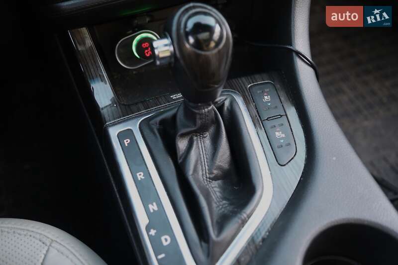 Седан Kia Optima 2012 в Харкові