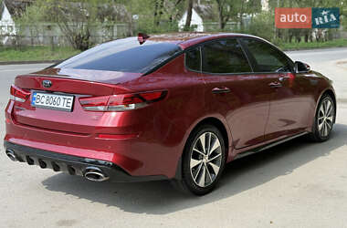 Седан Kia Optima 2018 в 