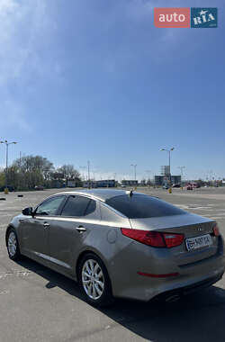 Седан Kia Optima 2015 в Одессе