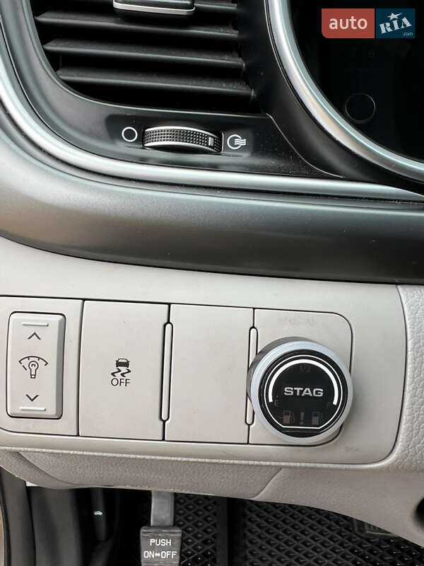 Седан Kia Optima 2015 в Одессе