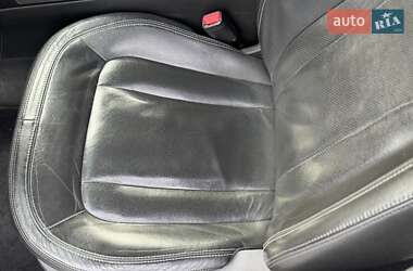 Седан Kia Optima 2012 в 
