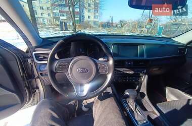 Седан Kia Optima 2016 в Полонному